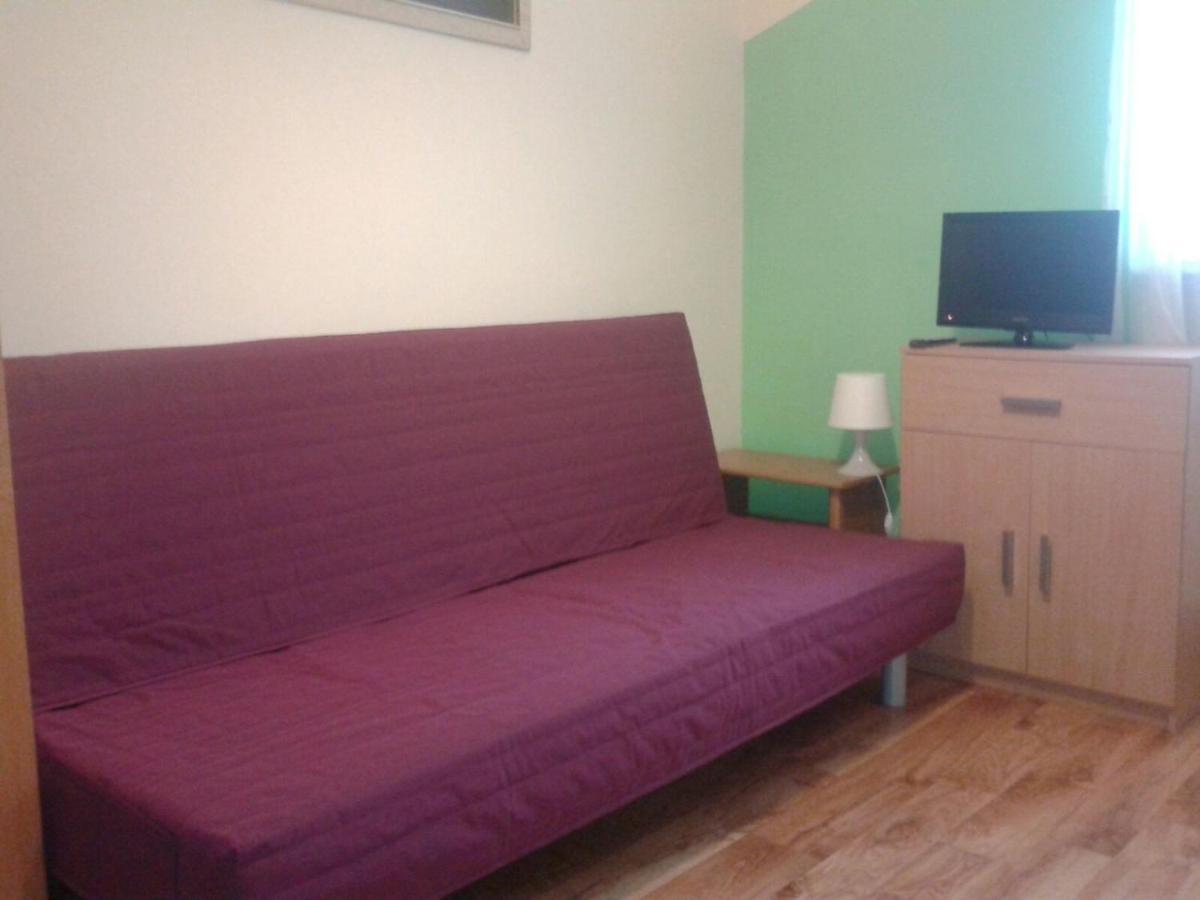 Apartamenty, Pokoje, Noclegi Pracownicze " Skarpa" Wilkasy Kültér fotó