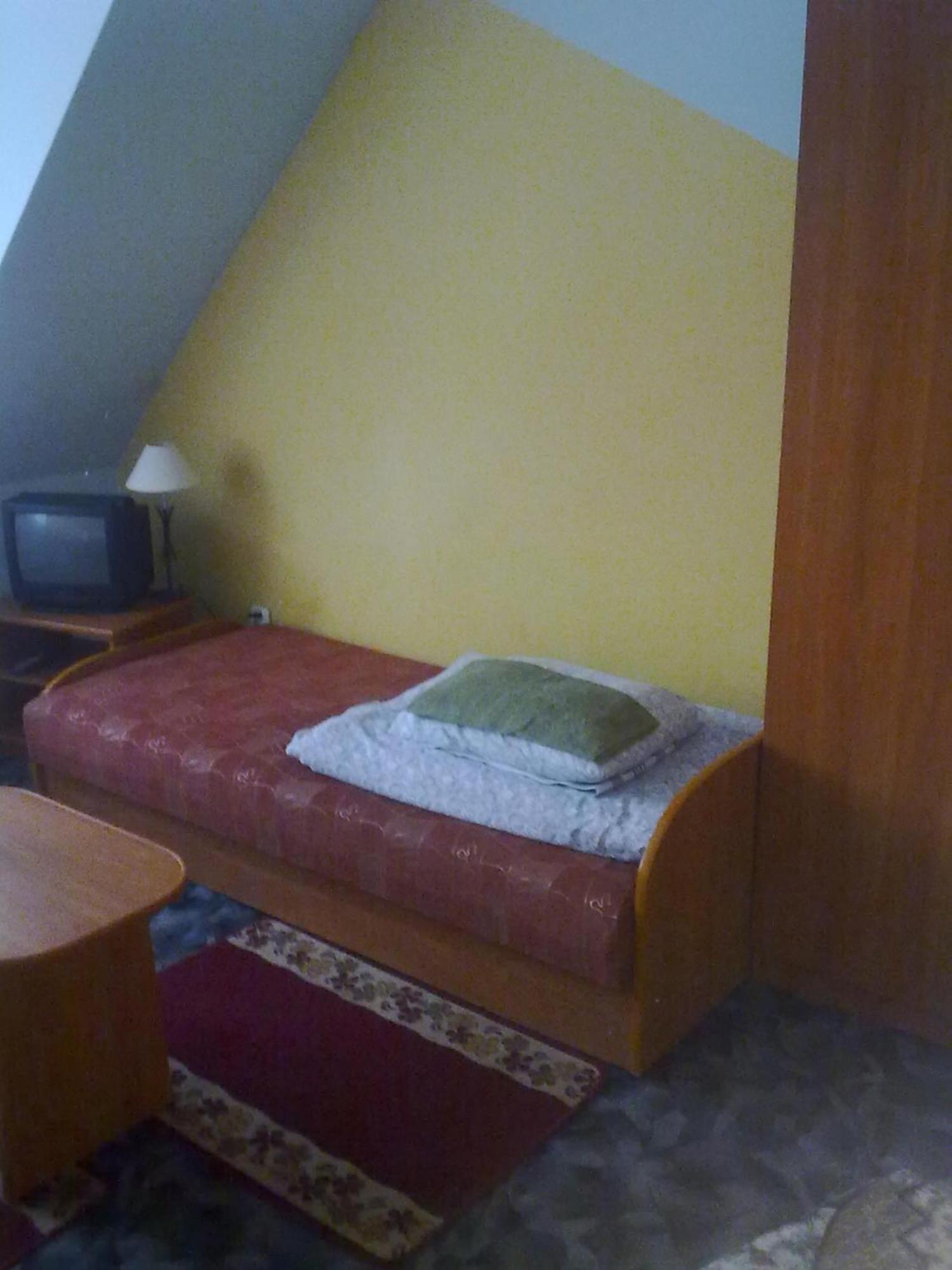 Apartamenty, Pokoje, Noclegi Pracownicze " Skarpa" Wilkasy Kültér fotó