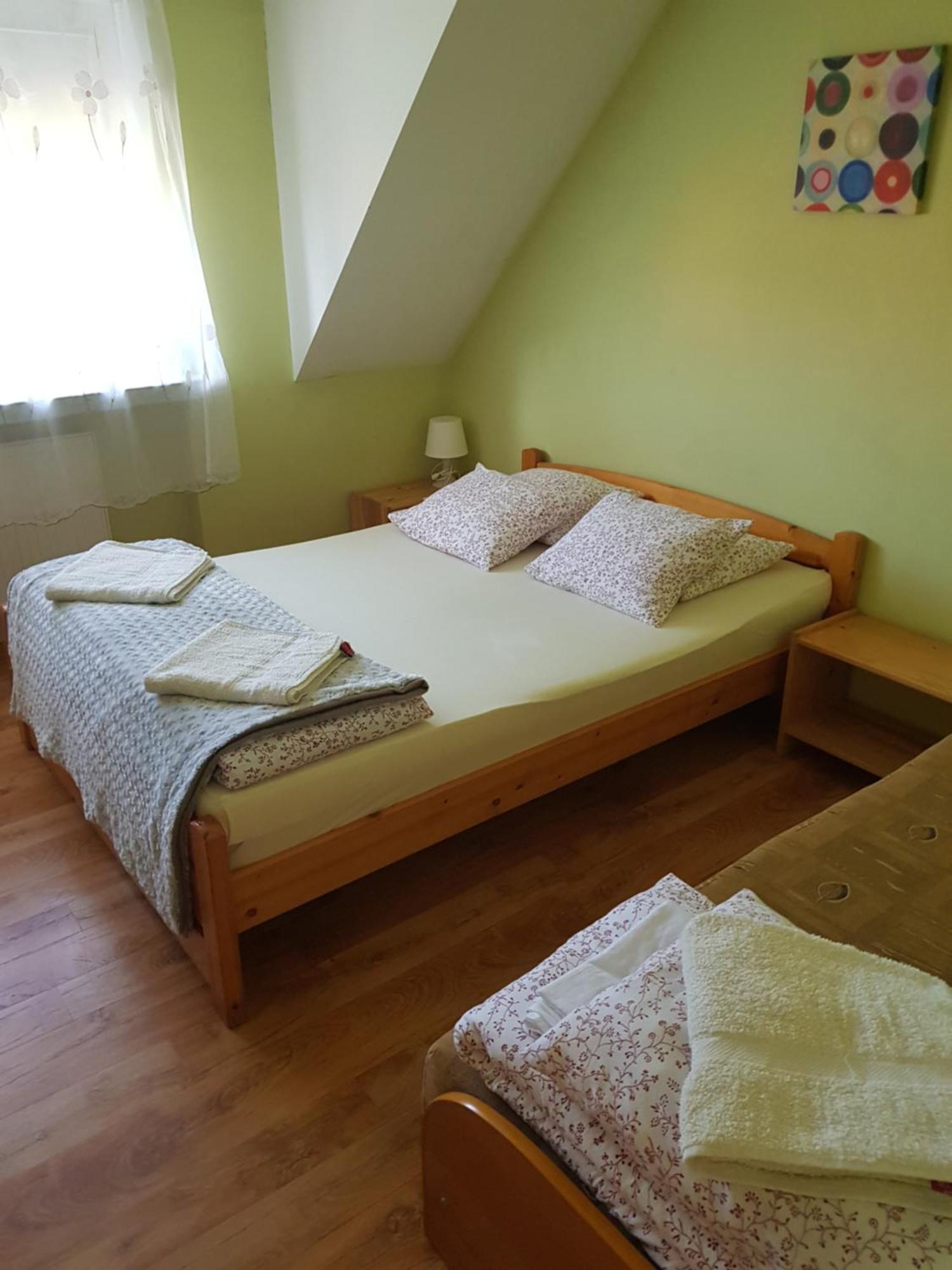 Apartamenty, Pokoje, Noclegi Pracownicze " Skarpa" Wilkasy Kültér fotó